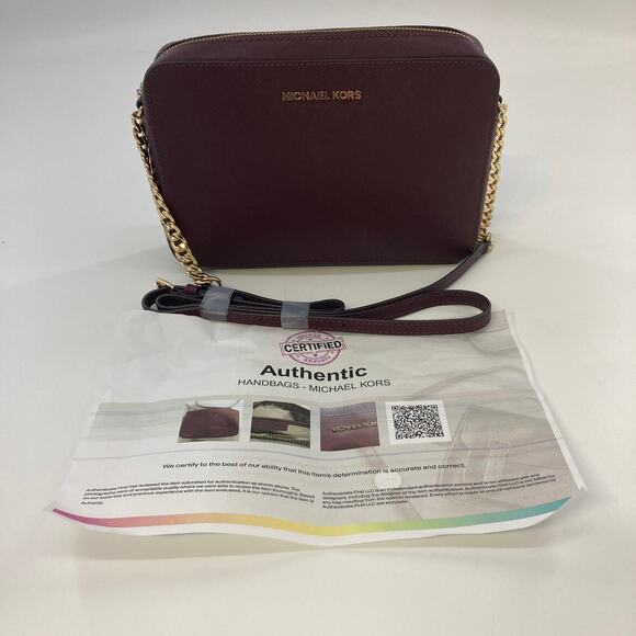 MICHAEL KORS, SMALL WINE SAFFIANO LEATHER CROSSBODY BAG - Picture 2 of 14